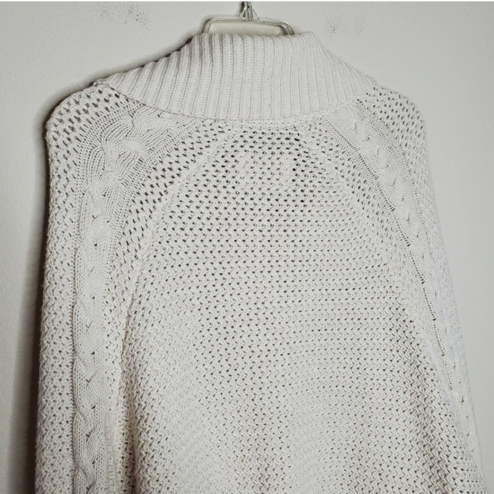 UGG Maribeth White Button Front Ribbed Cable Knit Wool Cape Cardigan Sweater